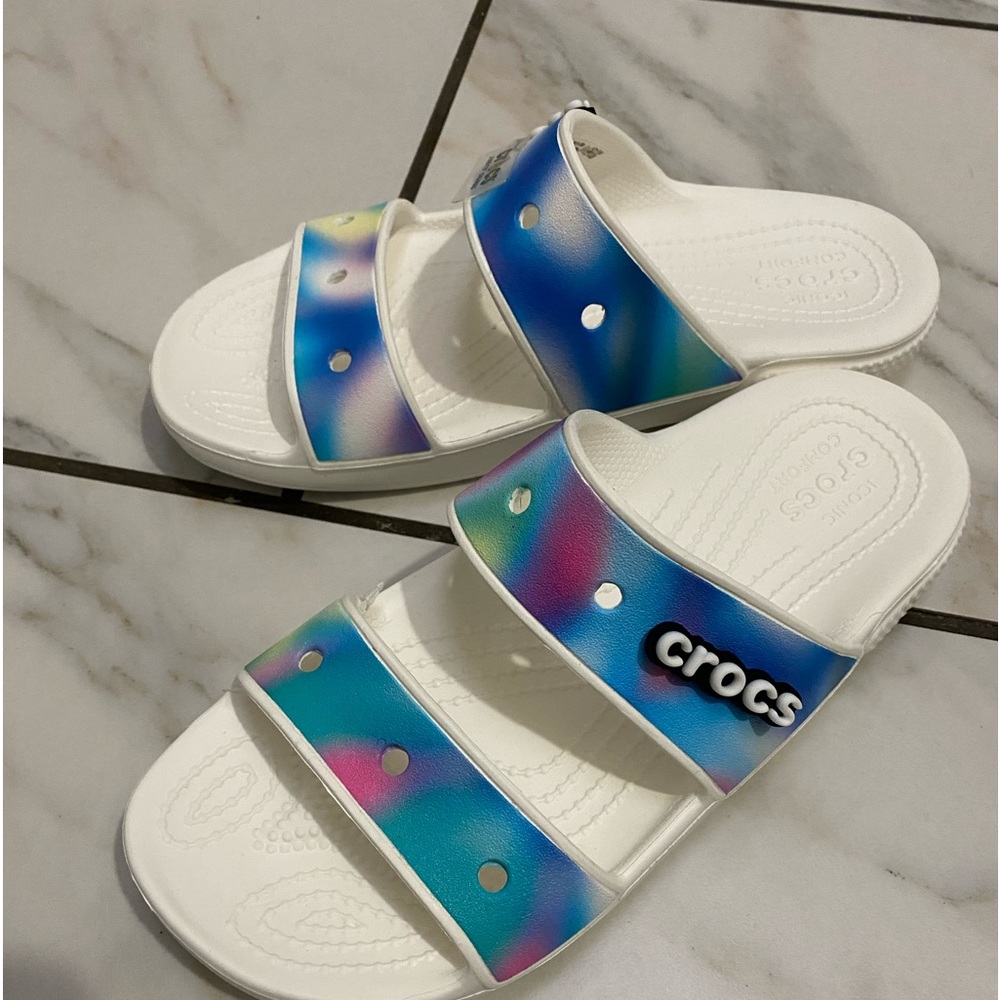 Croc slides